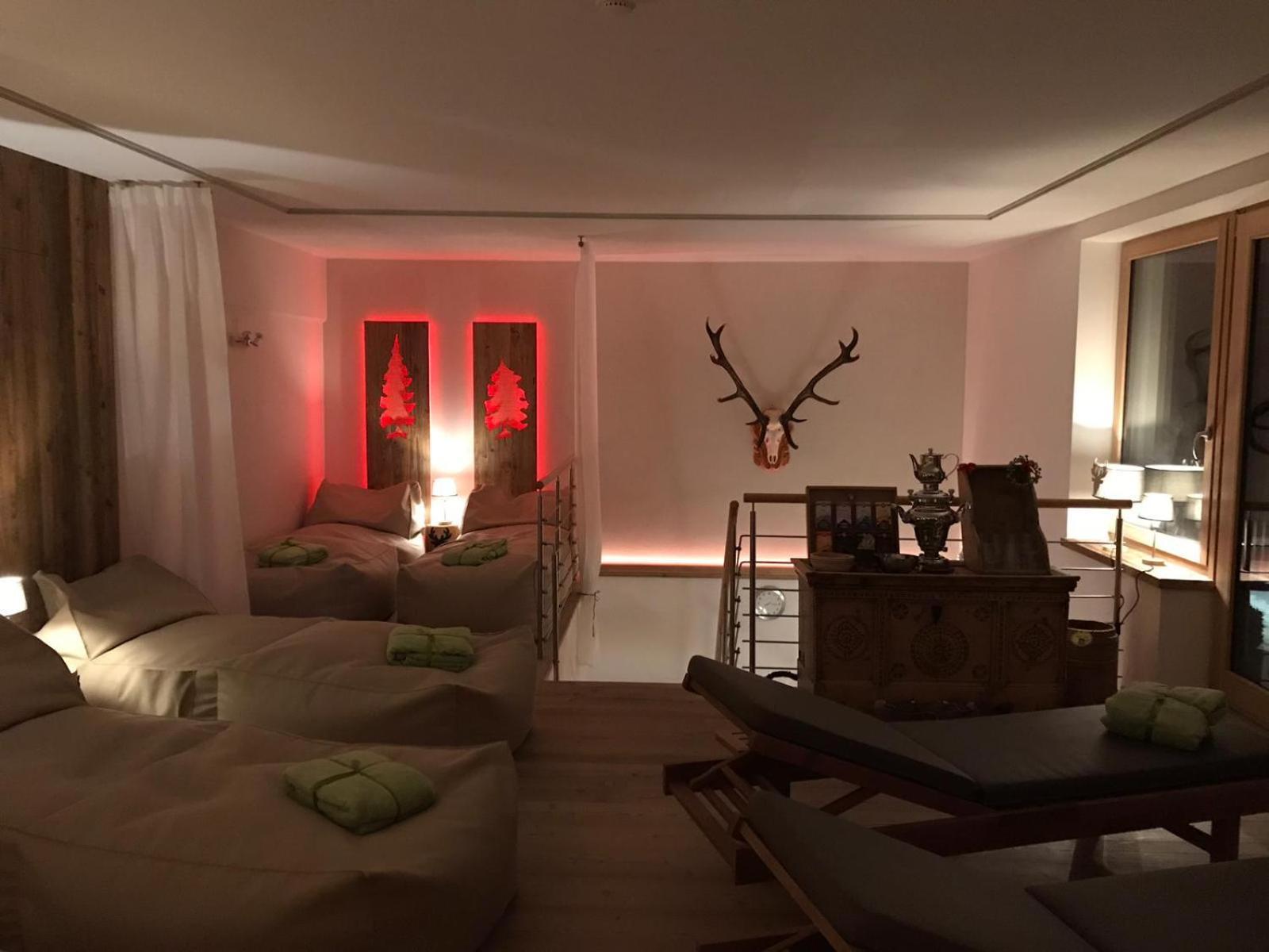 Hotel Ciasa Ai Pini San Cassiano  Eksteriør billede